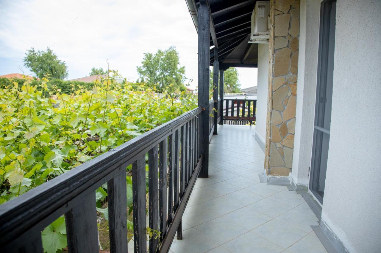 Villa Beni - 4 Bedroom Private House By Flаt Manаger لوزينيتس المظهر الخارجي الصورة