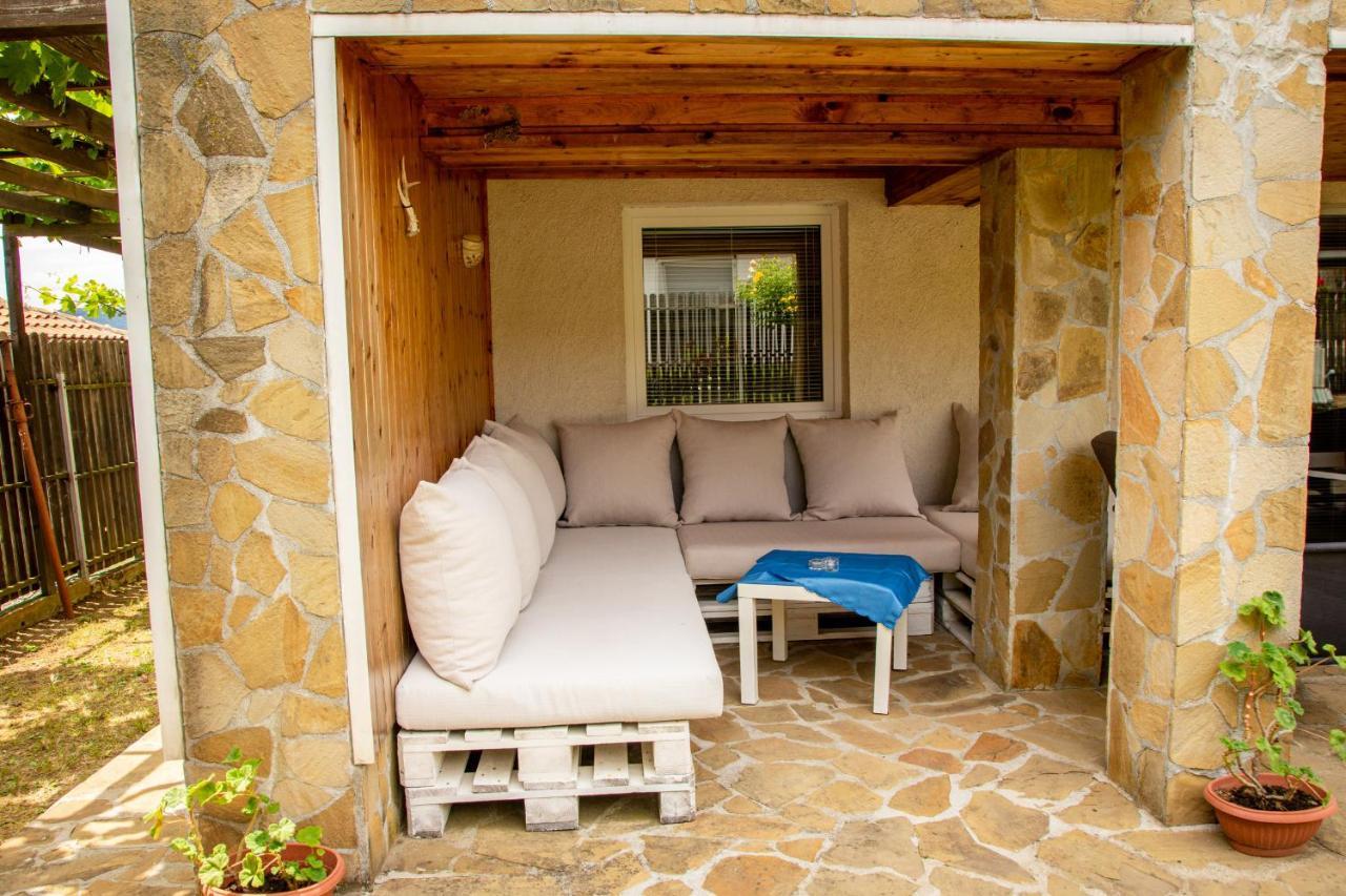 Villa Beni - 4 Bedroom Private House By Flаt Manаger لوزينيتس المظهر الخارجي الصورة